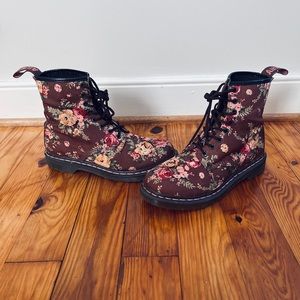 Dr. Martens 1460 floral combat boot